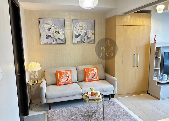 Aparthotel Luxurious & Elegant Unit In Parksuites Bgc